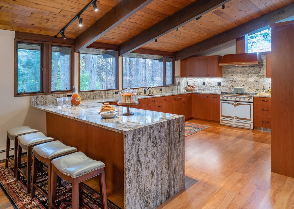 expert-design-tips-to-improving-homes-form-function-kitchen-renovation